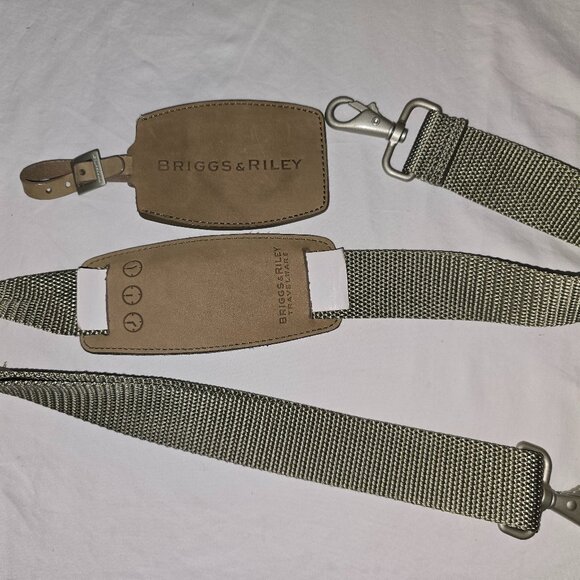BRIGGS & RILEY Other - BRIGGS & RILEY Travelware Olive Replacement Shoulder Strap & Luggage Tag